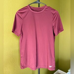 Reebok Maroon Women’s Short Sleeve T-Shirt size Small